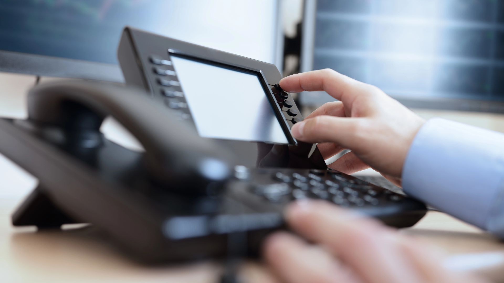 Cloud Telephony vs. VoIP – which is best for your business?